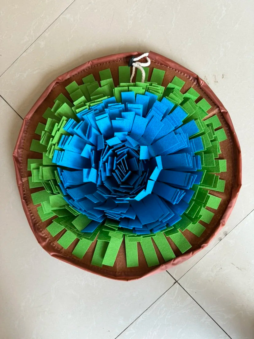 Dog Slow Feeder Mat – Stress & Enrichment